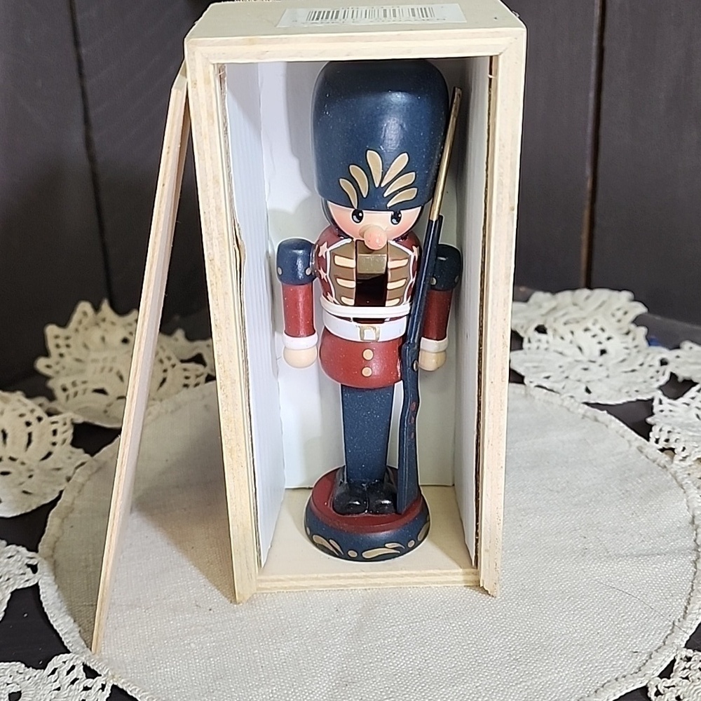 Zim's Heirloom collectibles Yankee ornament